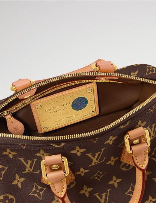 Speedy p9 25 mit Schulterriemen Brown