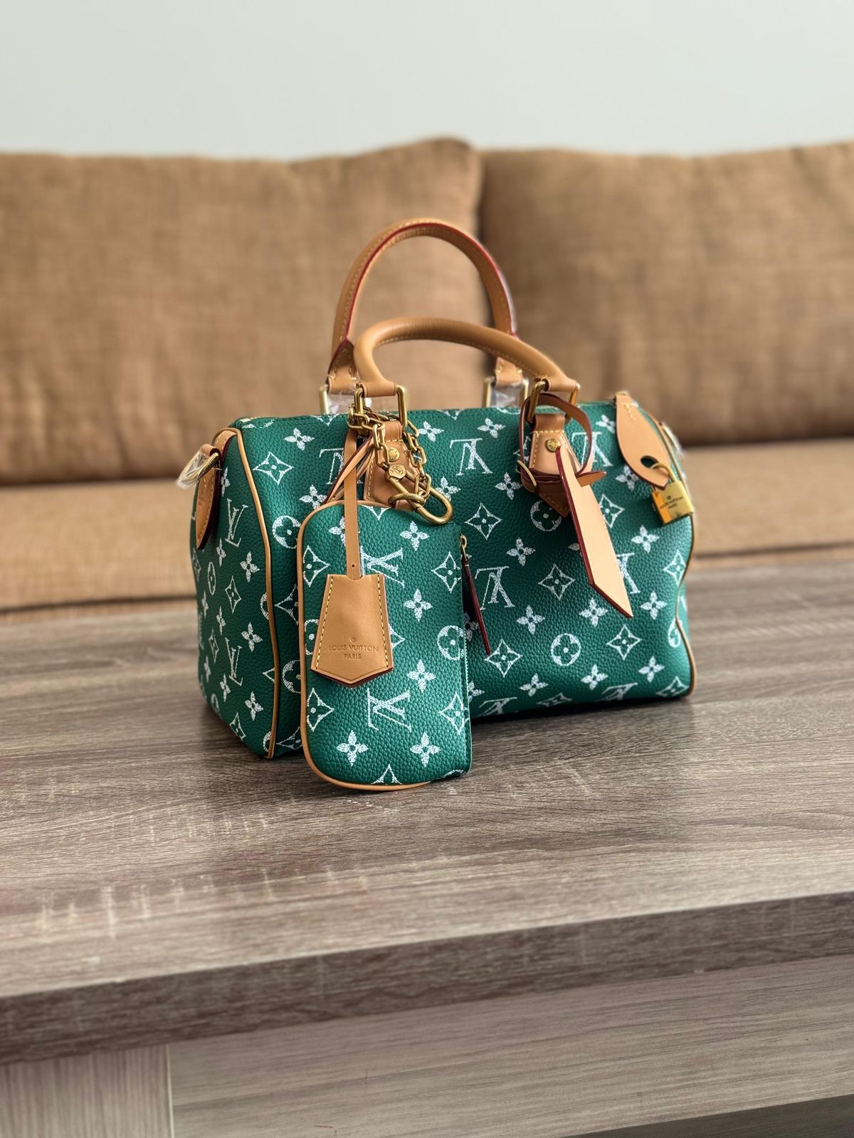 Speedy p9 25 mit Schulterriemen Green