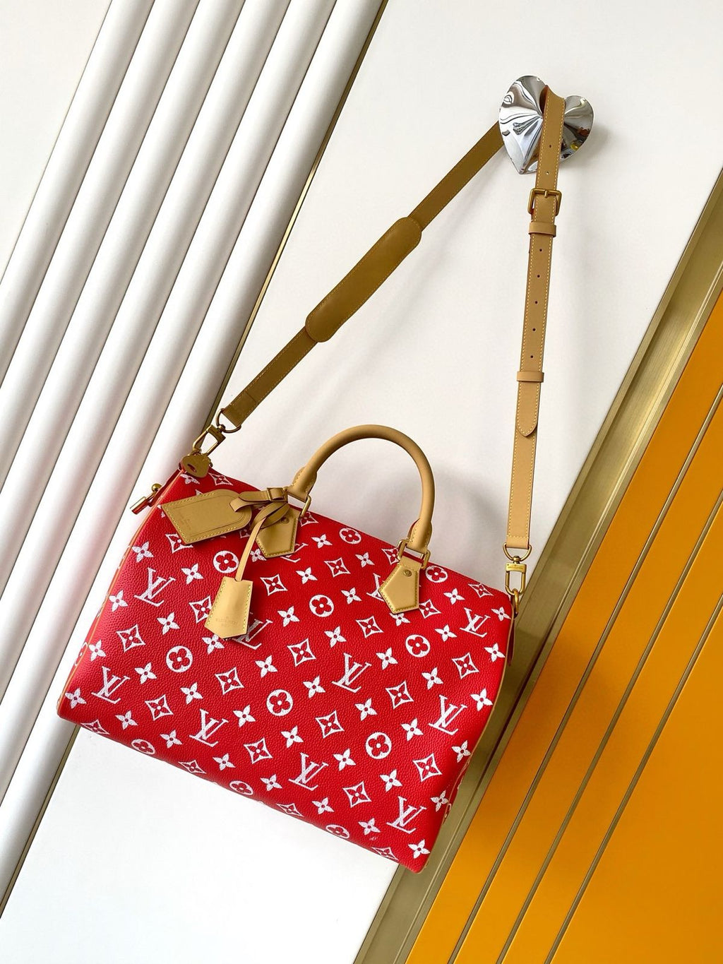 Speedy p9 25 mit Schulterriemen Red