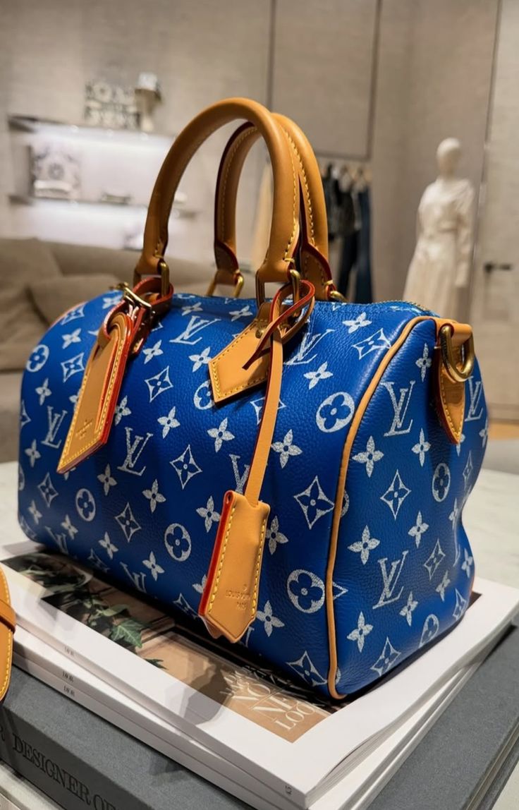 Speedy p9 25 mit Schulterriemen Blue