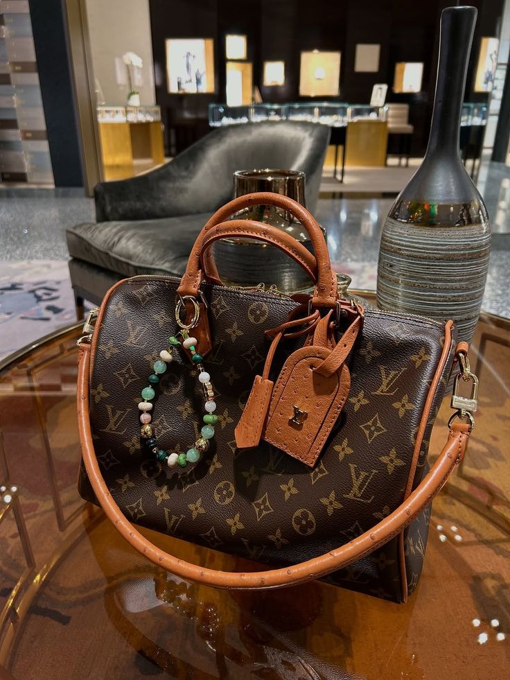 Speedy p9 25 mit Schulterriemen Brown