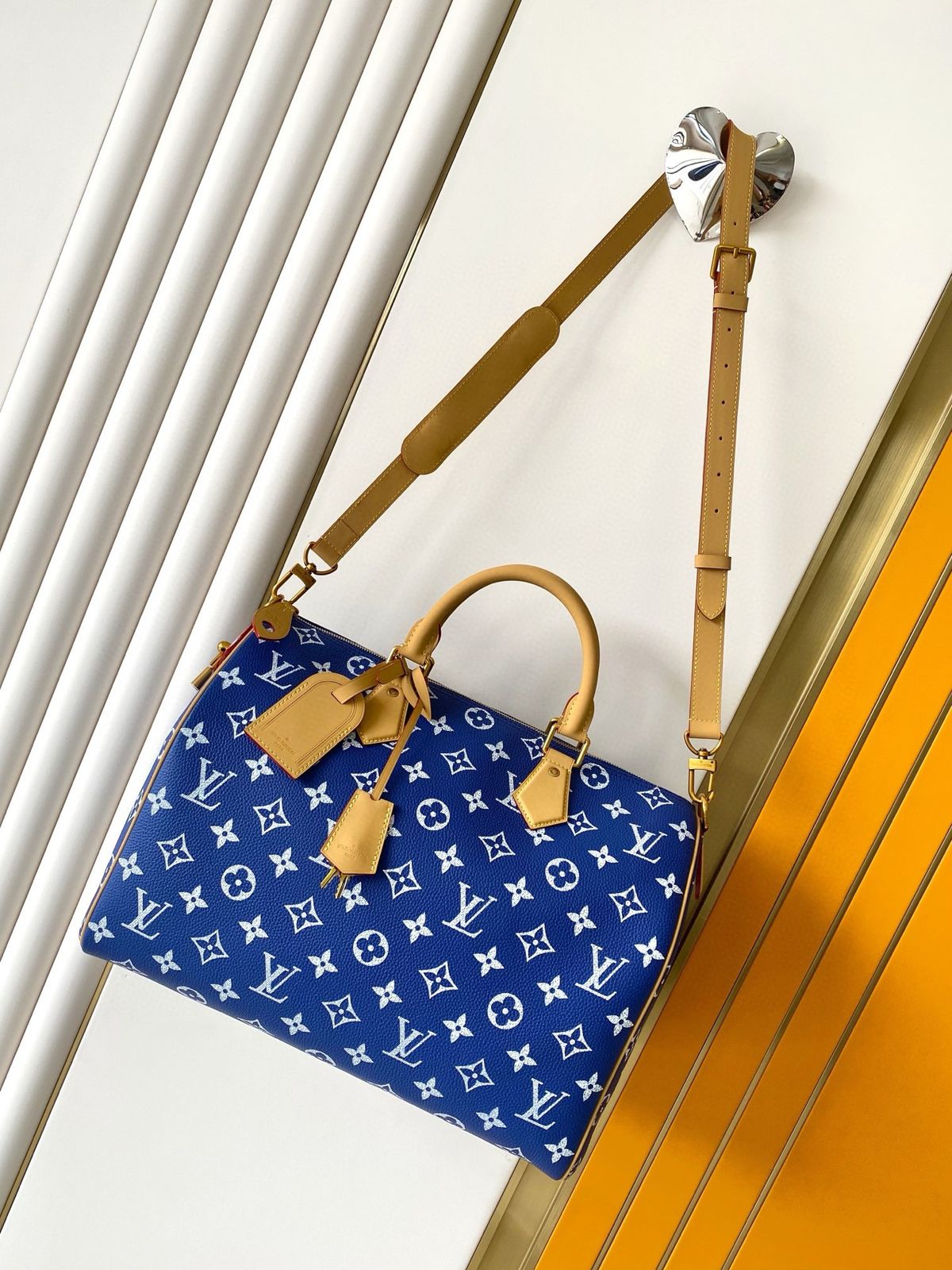 Speedy p9 25 mit Schulterriemen Blue