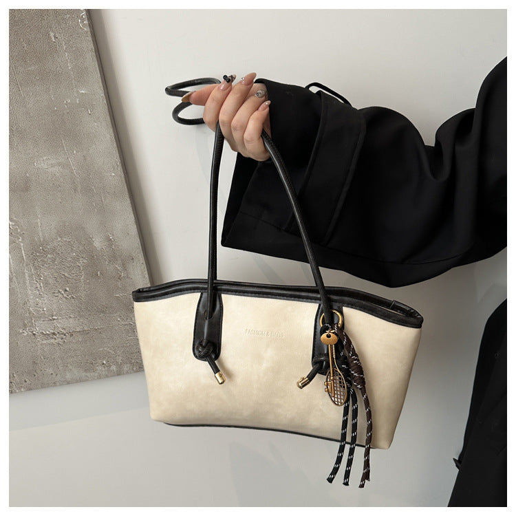 Urban Charm Shoulder Bag