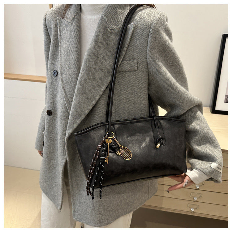 Urban Charm Shoulder Bag